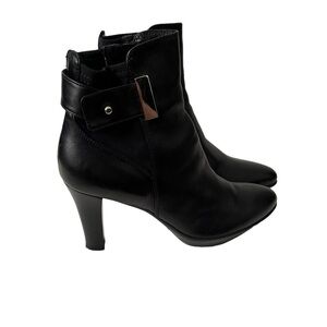 Aquatalia Black Leather Ankle Booties